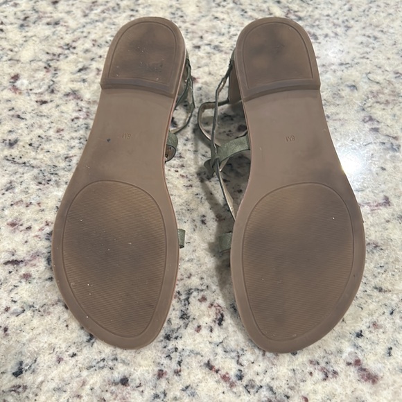 Guess gladiator sandals, size 8 - Picture 6 of 6